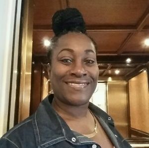 Meet your Posher, Sharon